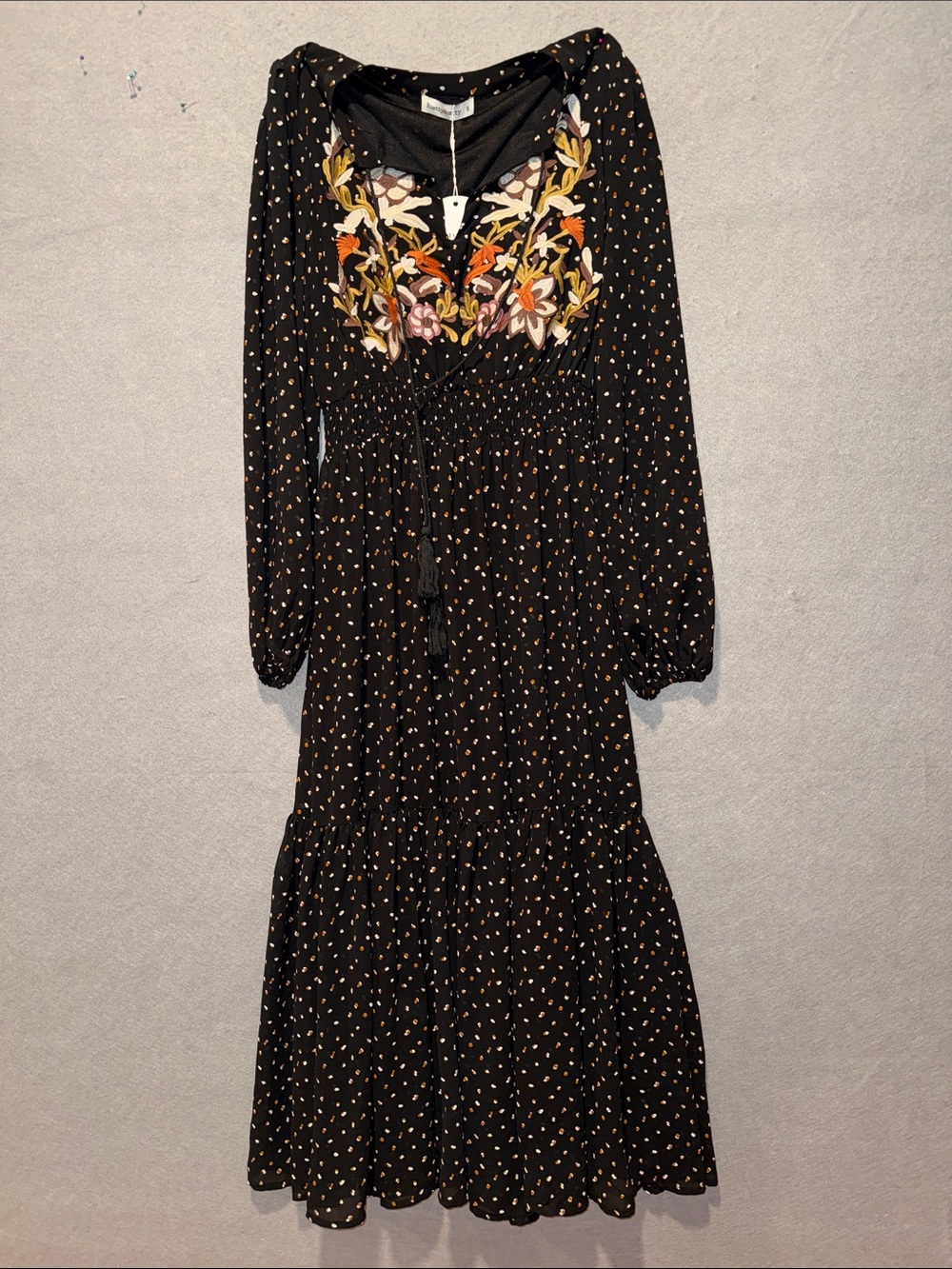 Rusttydustty Black Long-Sleeve Maxi Dress with Multicolor Floral Embroidery S